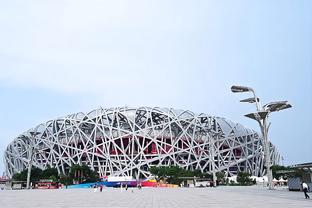 C罗亮相伯纳乌！高喊Hala Madrid！